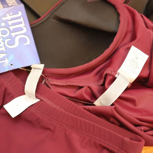 NWT Womens 10 Purple Miracle Suit and Matching Swim Skirt Size M - Picture 6 of 9